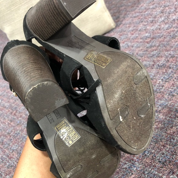 Brand new Black heels - Picture 3 of 3